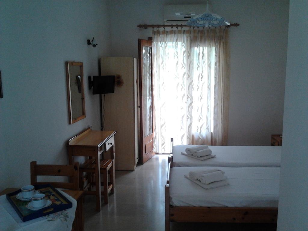 Digkas Apartments Kato Korakiana Bilik gambar